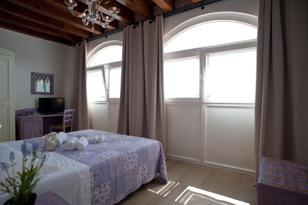 Villa Myosotis Mirano Pokoj fotografie